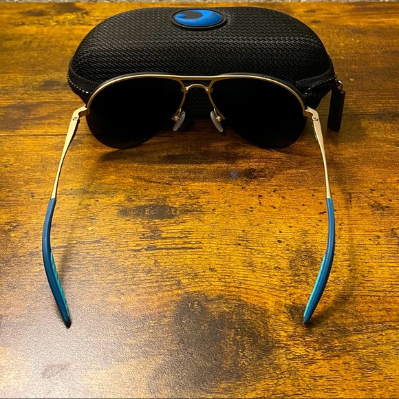 Helo Polarized Costa Del Mar Sunglasses - Picture 2 of 8